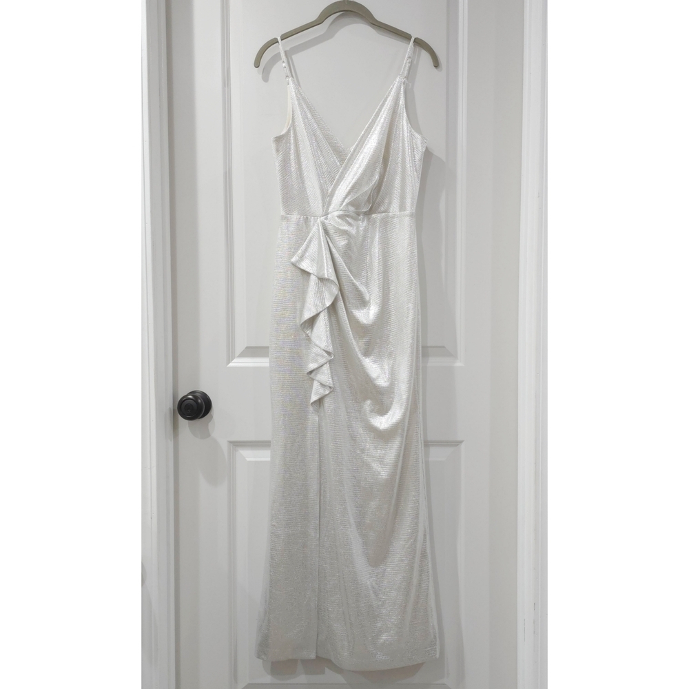 ELIZA J Nwot Elegant Champagne Silver Metallic Women's Strappy Dress, 6P - Picture 3 of 15